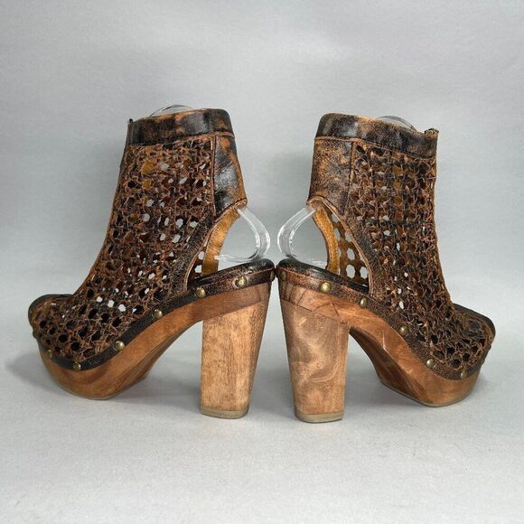 Sbicca Women's Size 7 Brown Woven Leather Front Zip Block Heeled Ankle Booties - Picture 6 of 11